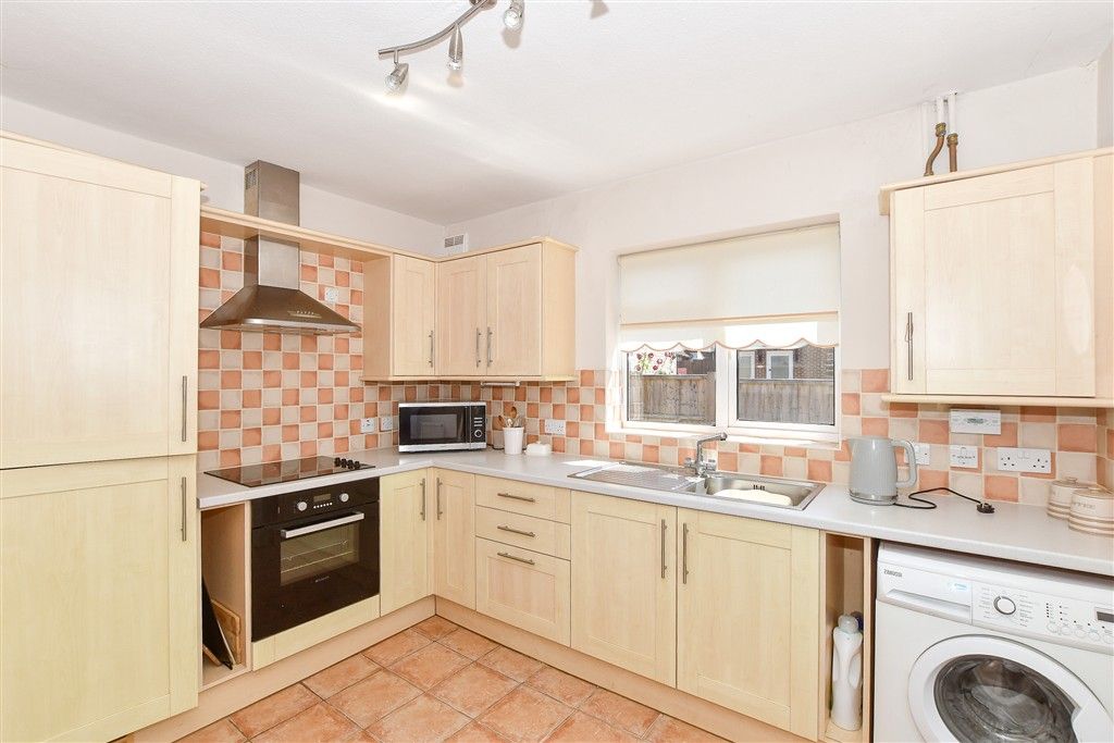 Property photo 2 of 12 Kitchen/ Breakfast Room