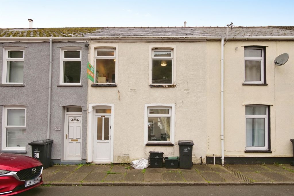 Property photo 1 of 24