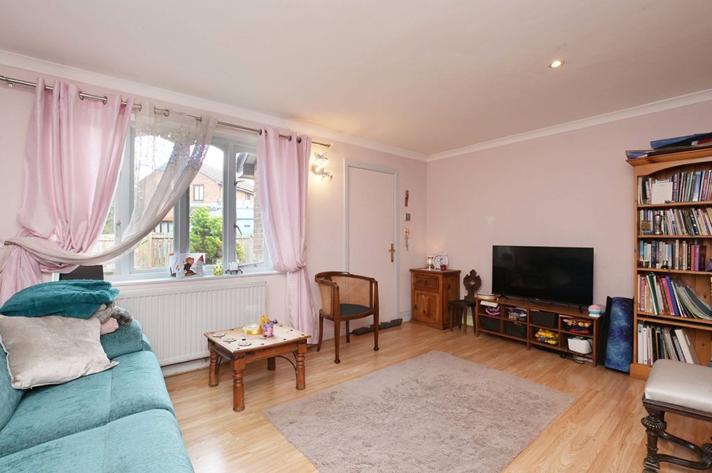 Property photo 2 of 26