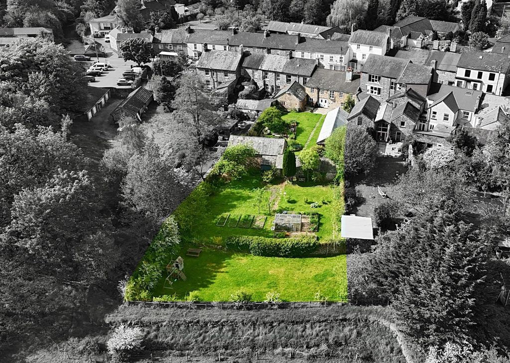 Property photo 1 of 27 Rear Garden