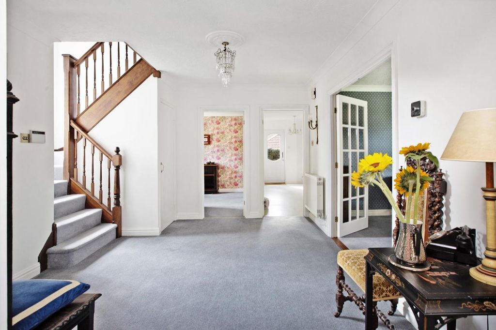 Additional image 6 of 5 bed detached house for saleAlder Close, Newton Abbot TQ12