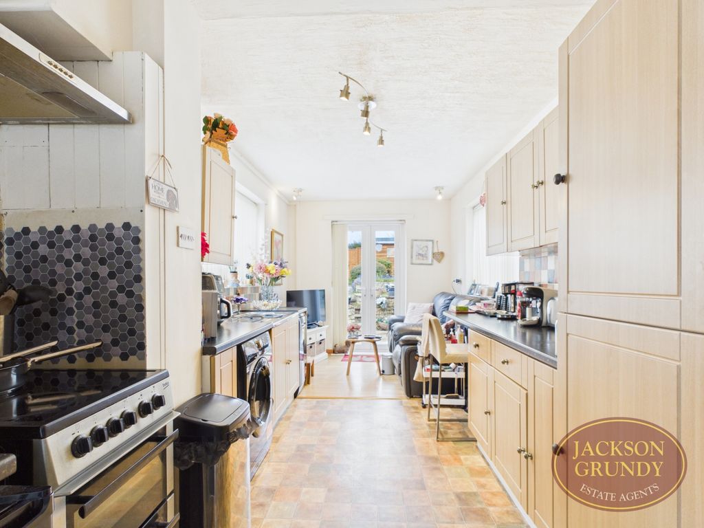 Property photo 2 of 16 Gillsway