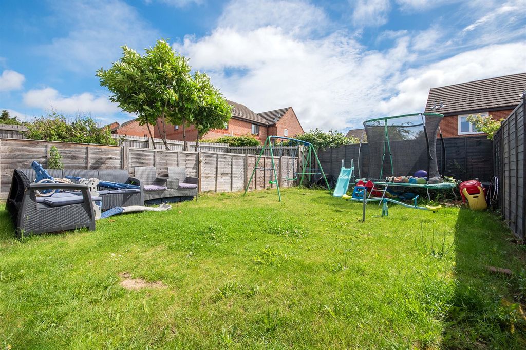 Property photo 2 of 10