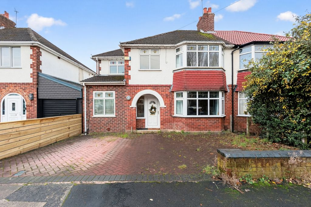 Property photo 2 of 20