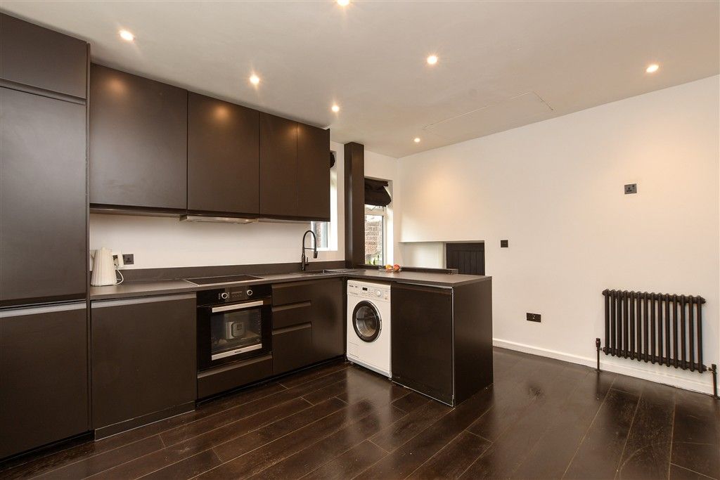 Property photo 3 of 11 Kitchen/Living Area