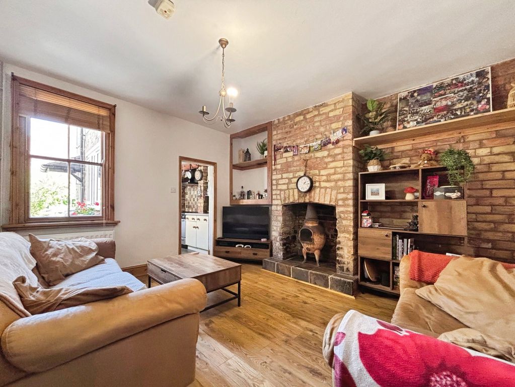 Property photo 2 of 18