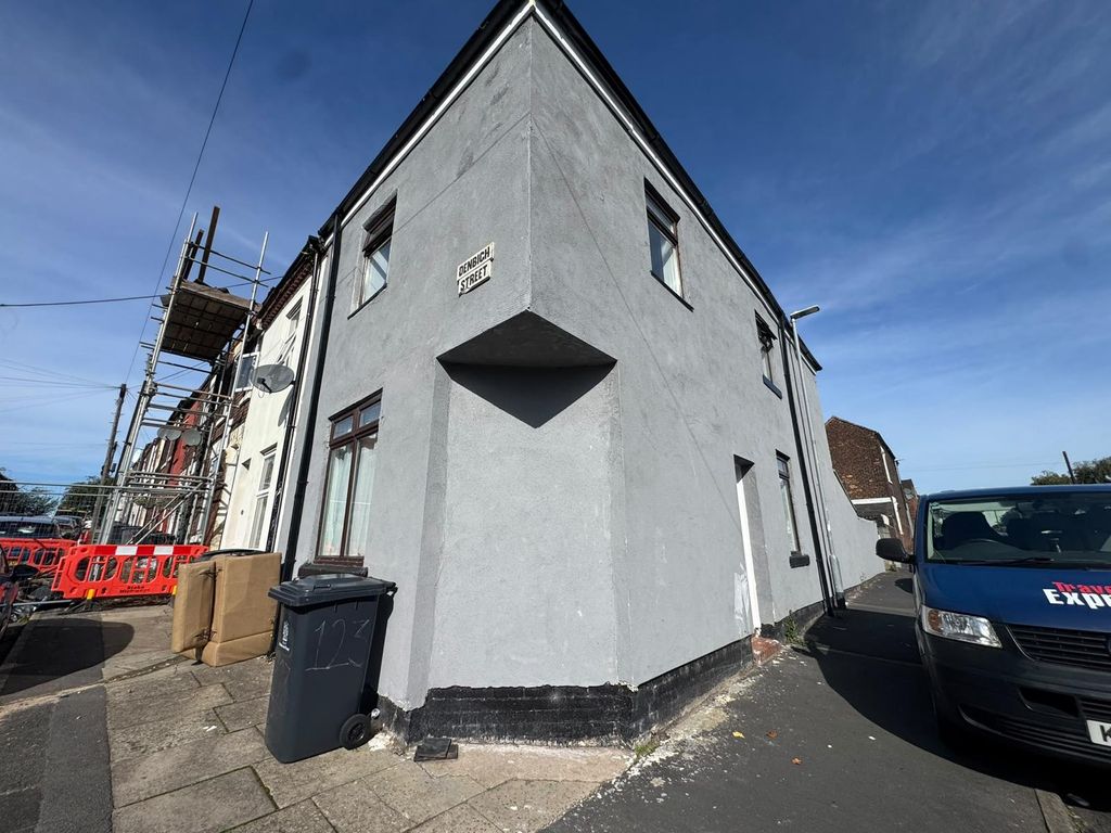 Property photo 2 of 10