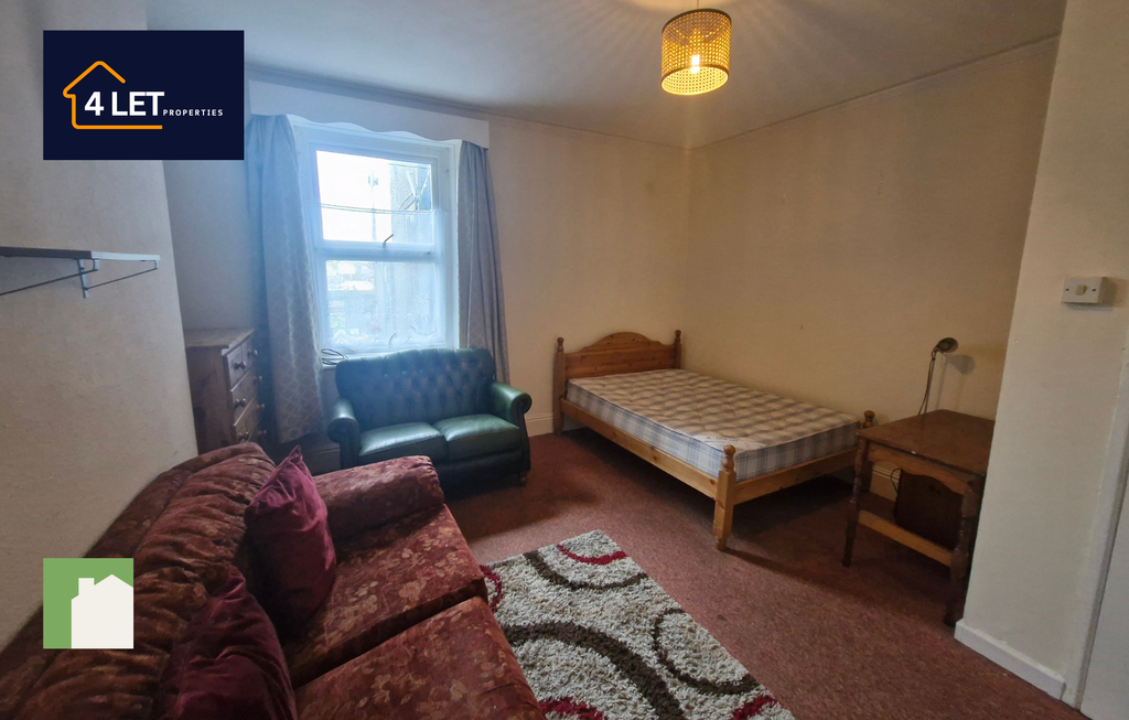 Property photo 2 of 3