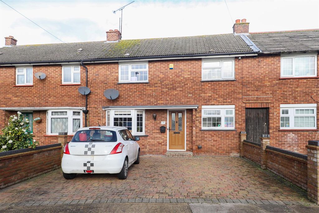 Property photo 1 of 16 External