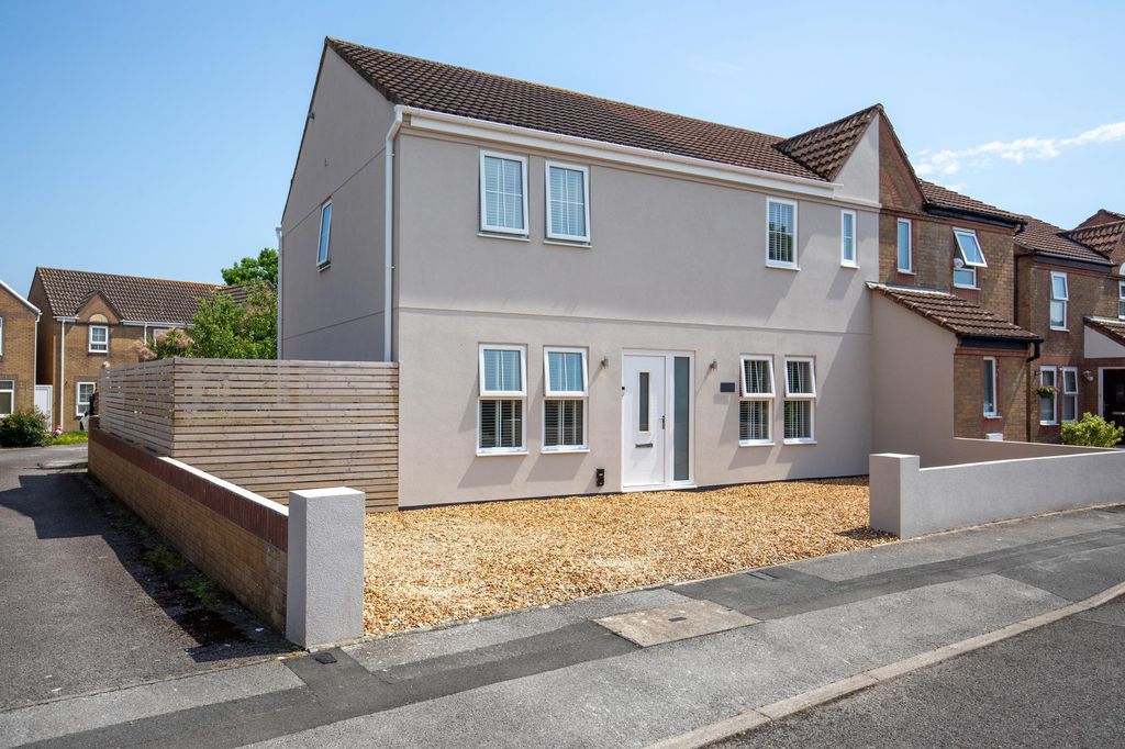 Property photo 1 of 30
