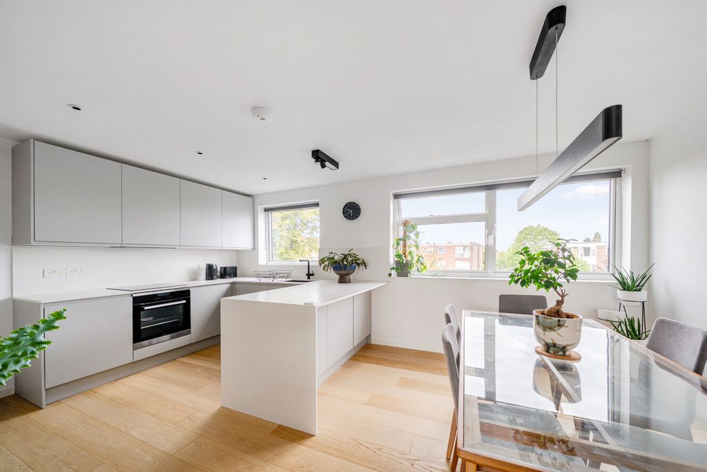 Property photo 3 of 20 1522141-9-6Aa94F5...