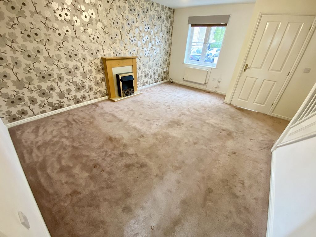 Property photo 2 of 14 Lounge