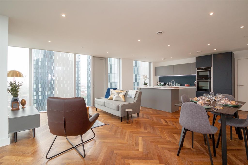 Property photo 1 of 27 Dining Area.Jpg