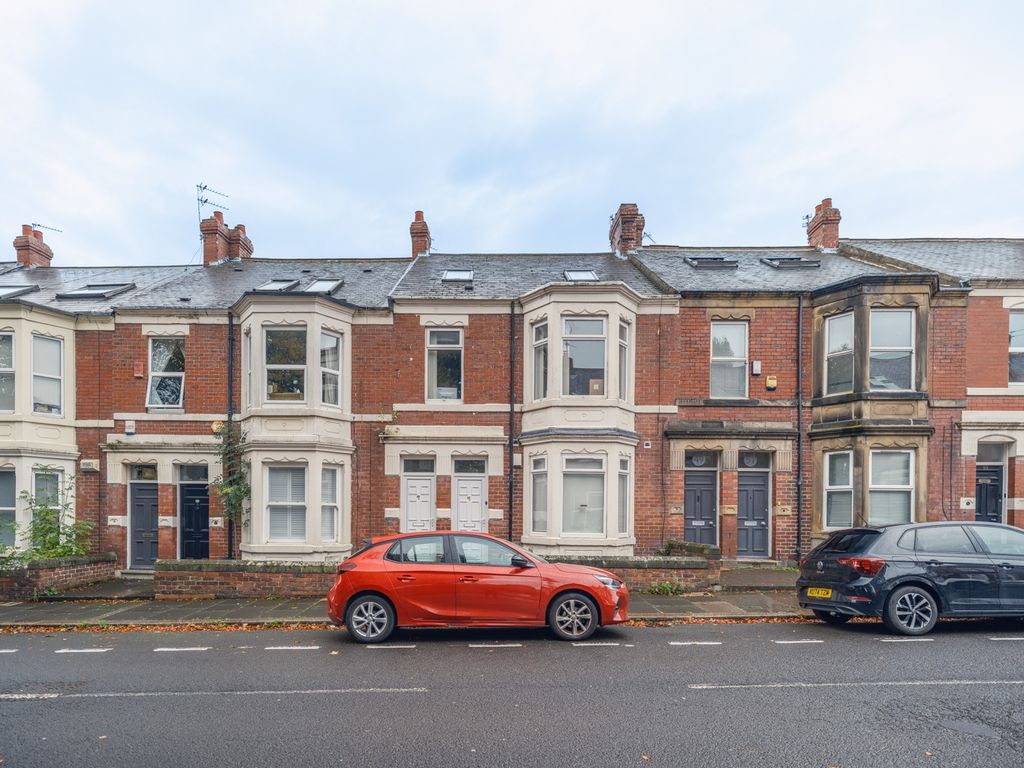 Property photo 1 of 2 4636000