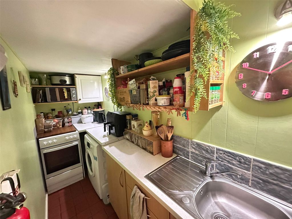 Property photo 3 of 20 Picture No. 05