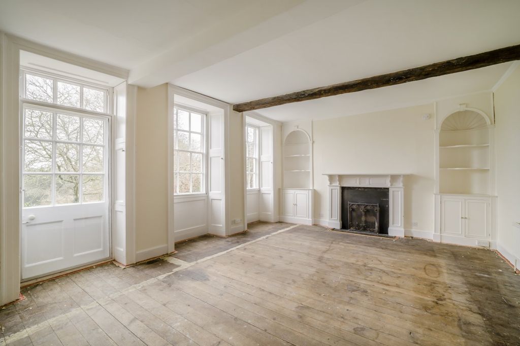 Property photo 2 of 21 Picture No. 10