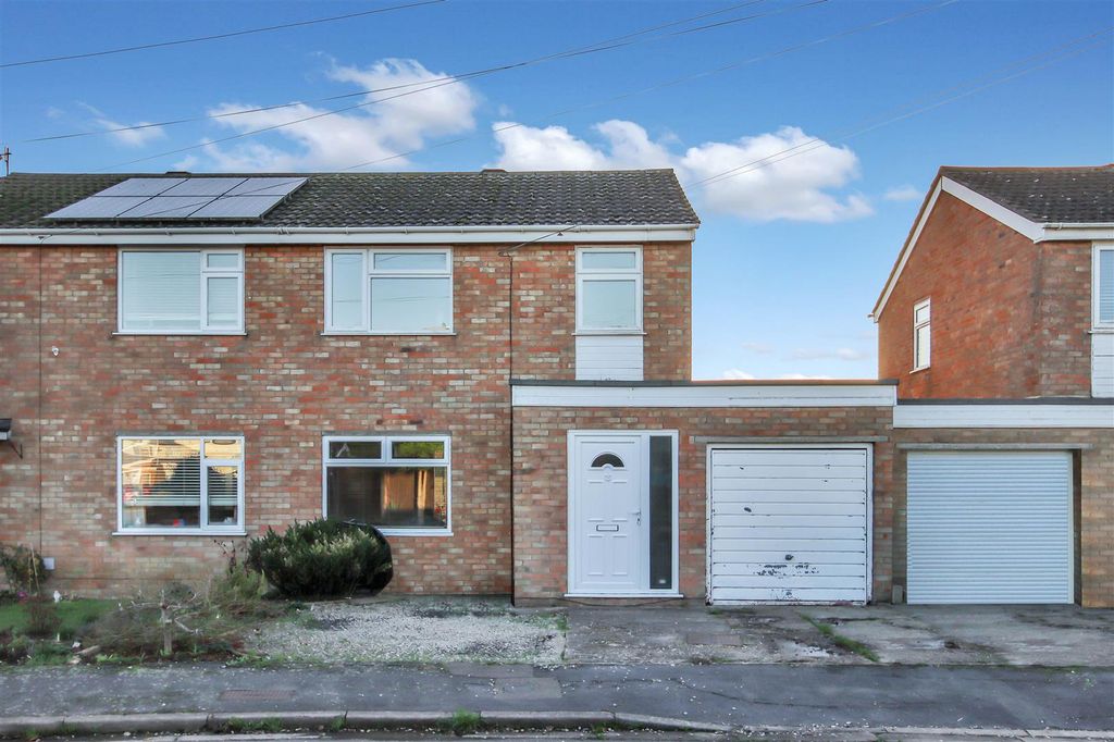 Property photo 1 of 16 Img_9836.Jpg