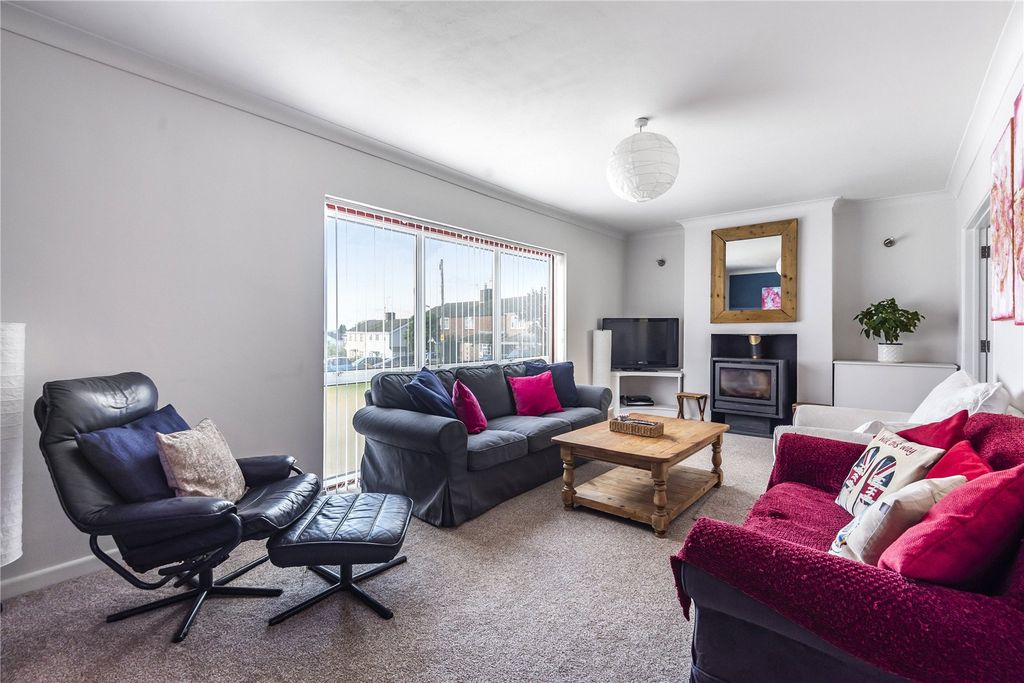 Property photo 2 of 15 Picture No. 02
