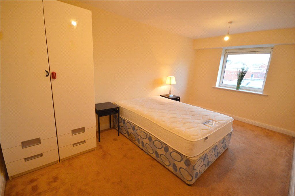 Property photo 3 of 8 Picture No. 02