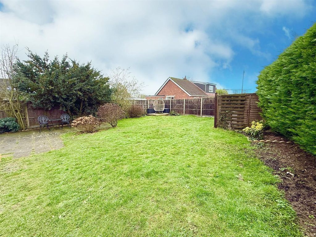 Property photo 2 of 15 Garden