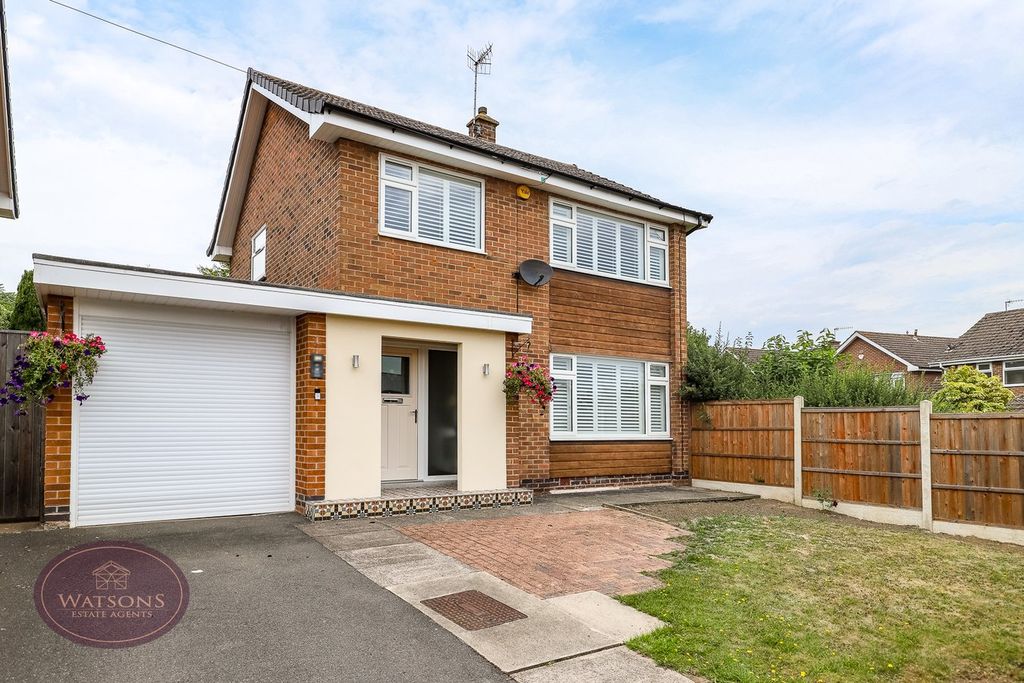 Property photo 1 of 27