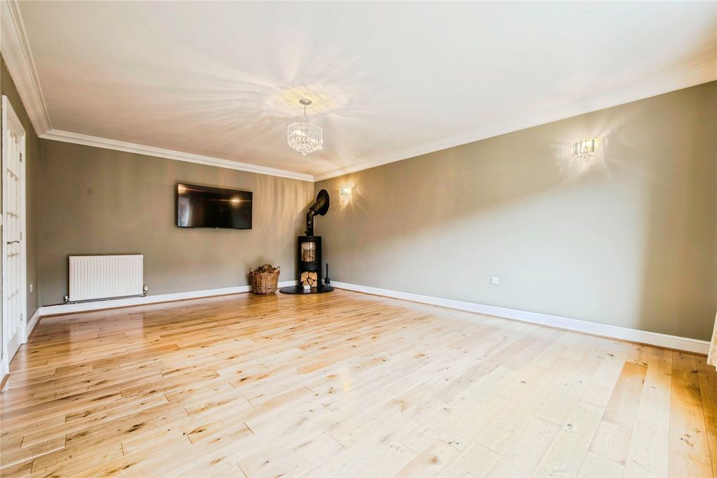 Property photo 3 of 25 Picture No. 26