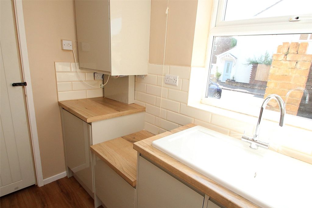 Property photo 3 of 13 Picture No. 02