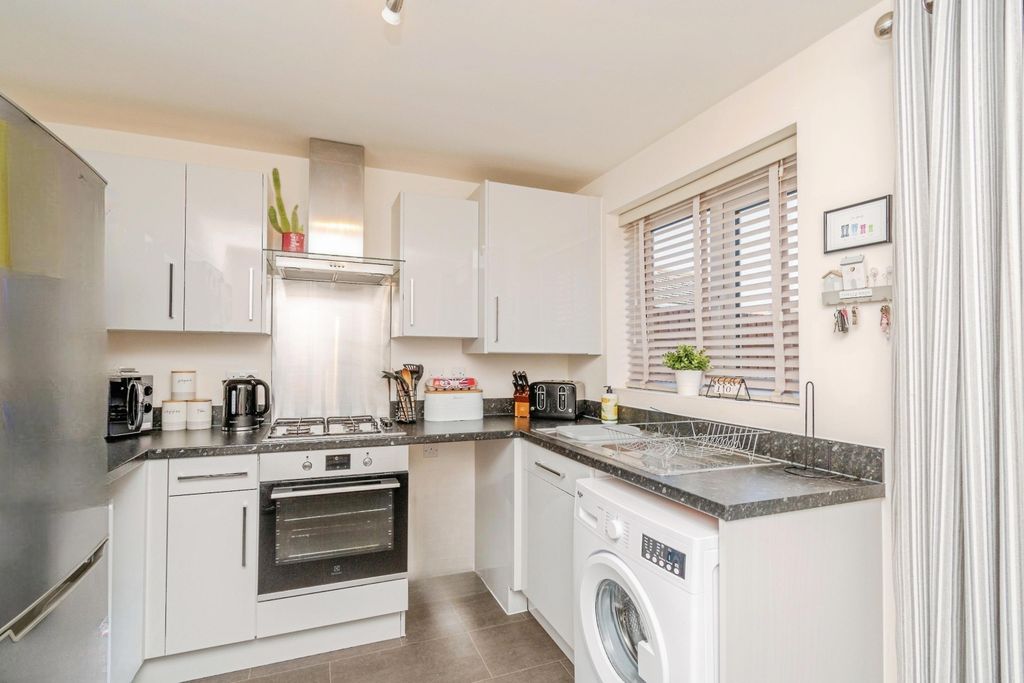 Property photo 2 of 20 Kitchen/Diner