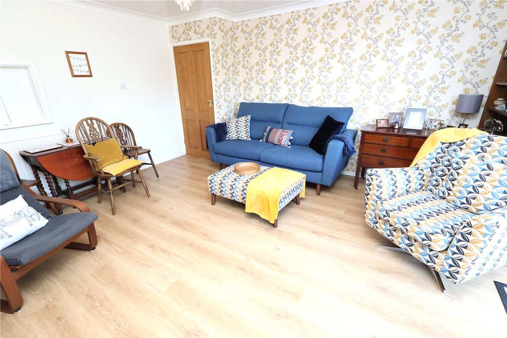 Property photo 3 of 14 Picture No. 05