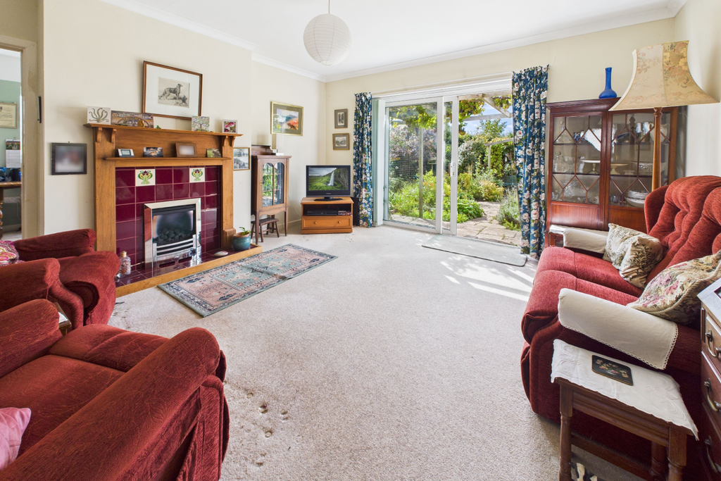 Property photo 2 of 13