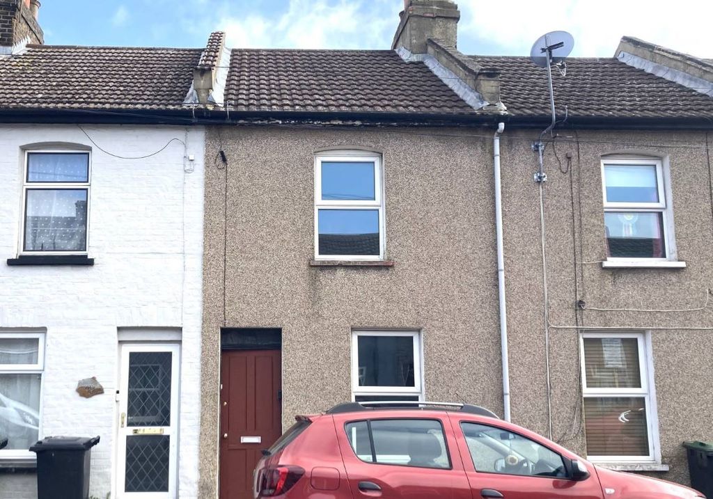 Property photo 1 of 2