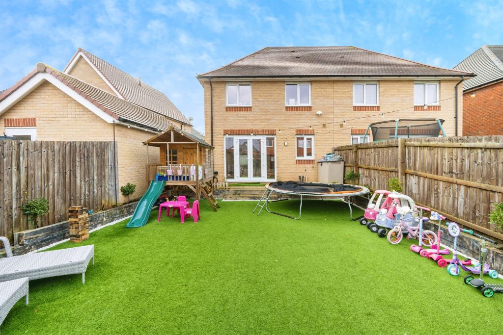 Property photo 2 of 16