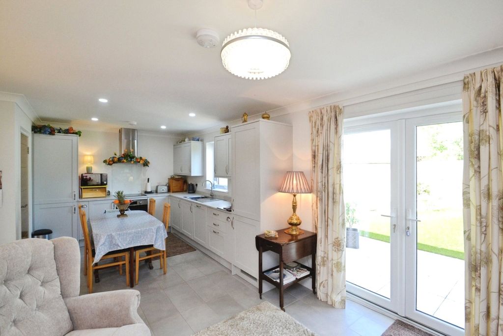 Property photo 2 of 24 Picture No. 19