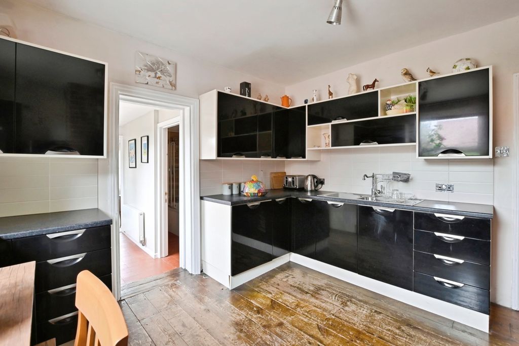 Property photo 1 of 16 Photo