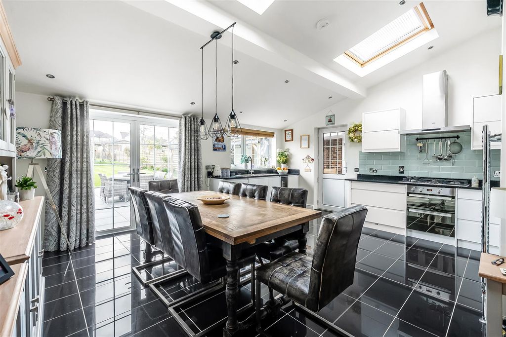 Property photo 2 of 16 26-Cannonside-23.Jpg