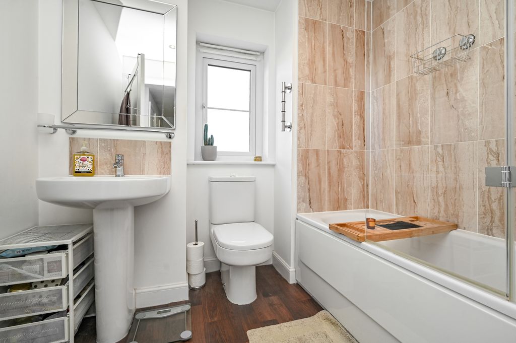 Additional image 12 of 4 bed detached house for sale30 Clippens Drive, Burdiehouse, Edinburgh EH17