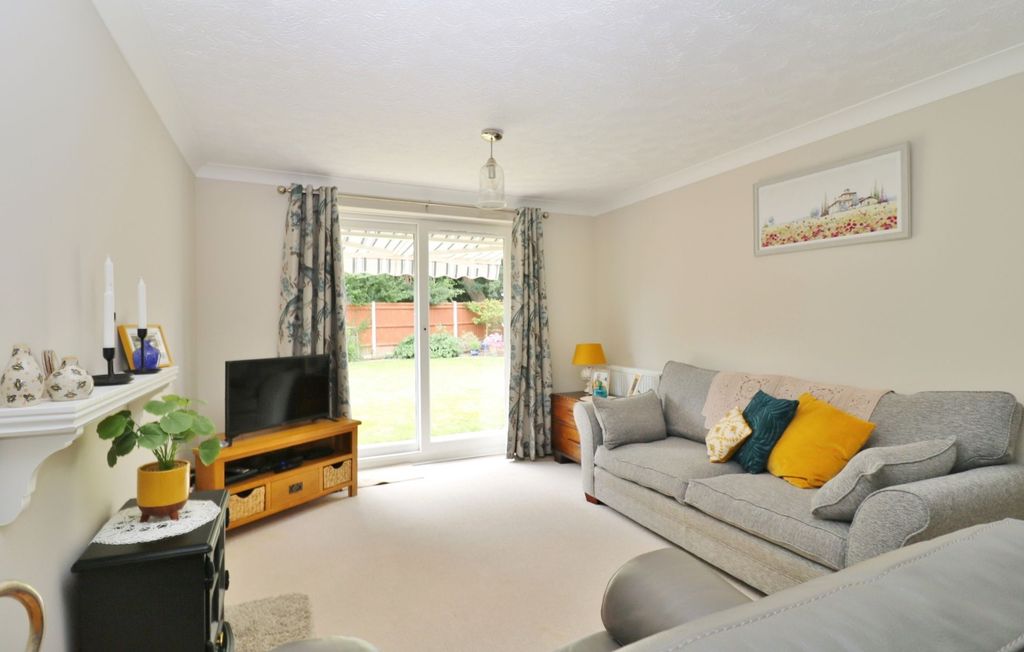 Property photo 2 of 16