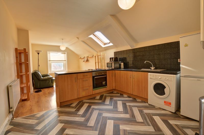 Property photo 2 of 7 Photo 6