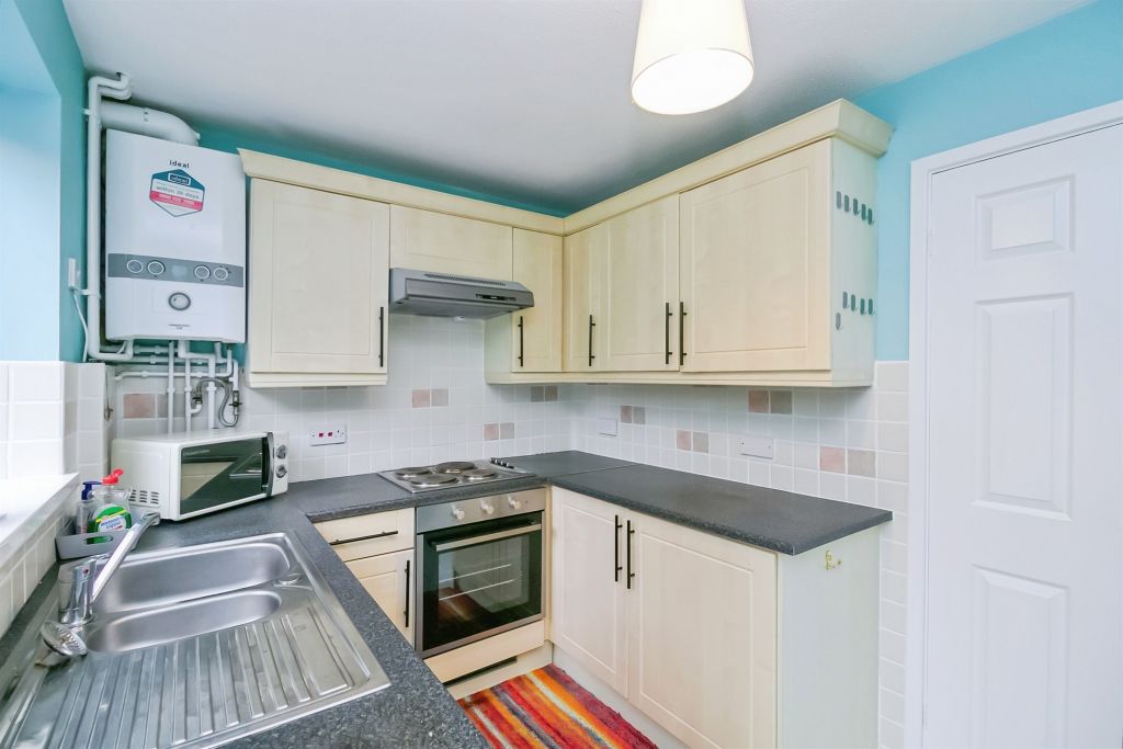 Property photo 2 of 16