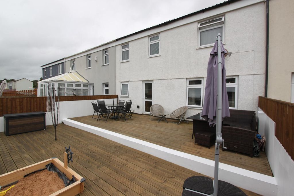 Property photo 1 of 11 Terrace / Patio