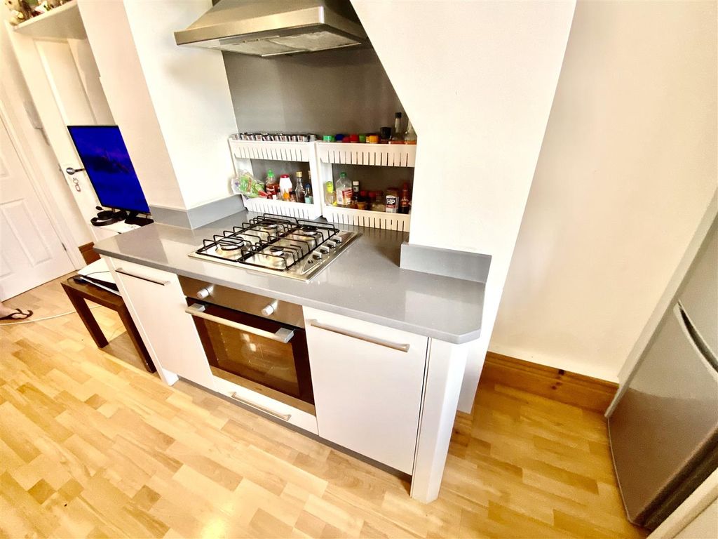 Property photo 2 of 7 Tempimagelh4Nup.Jpg