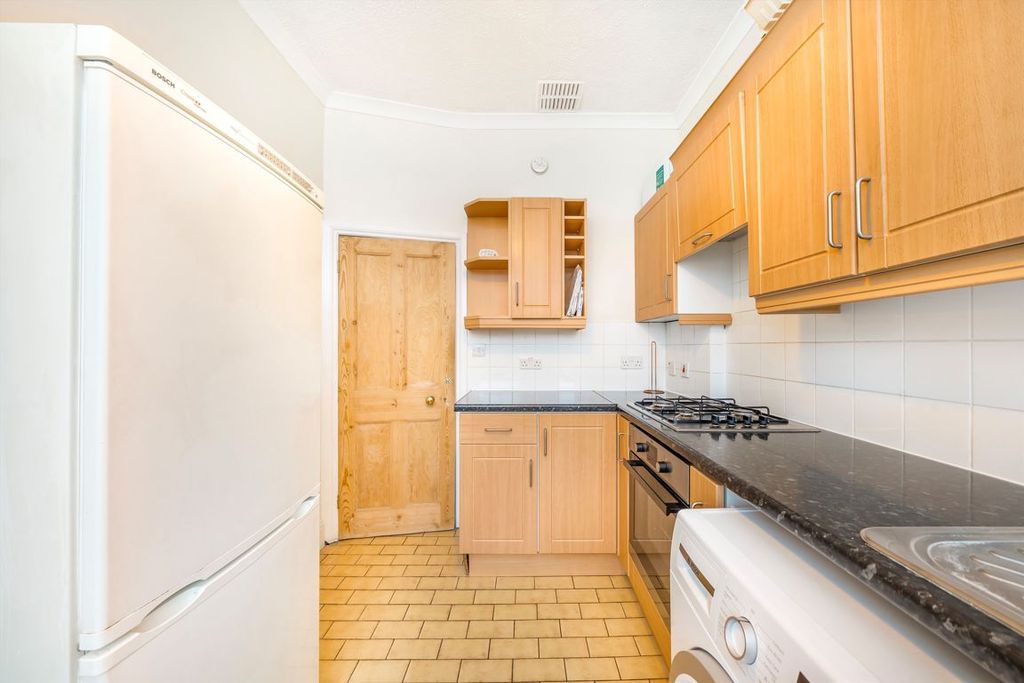 Property photo 2 of 5