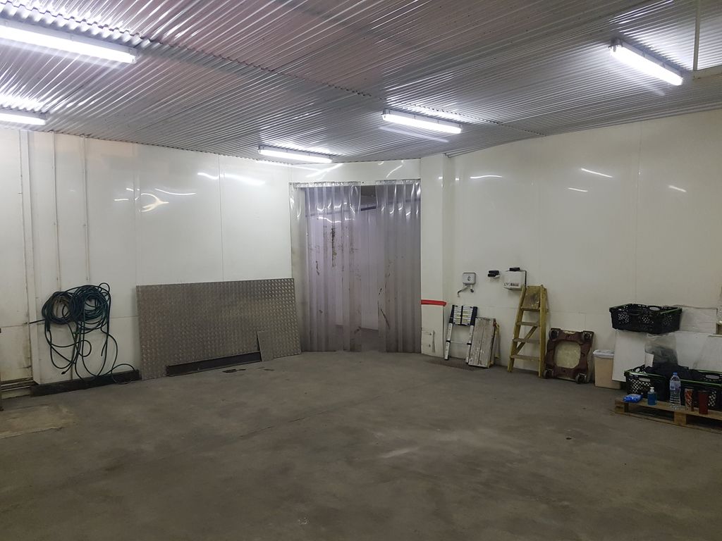 Property photo 3 of 28 Photo 2