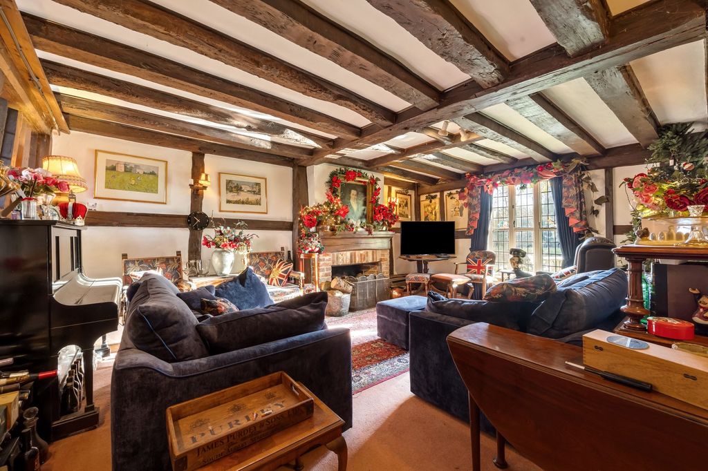 Property photo 2 of 47