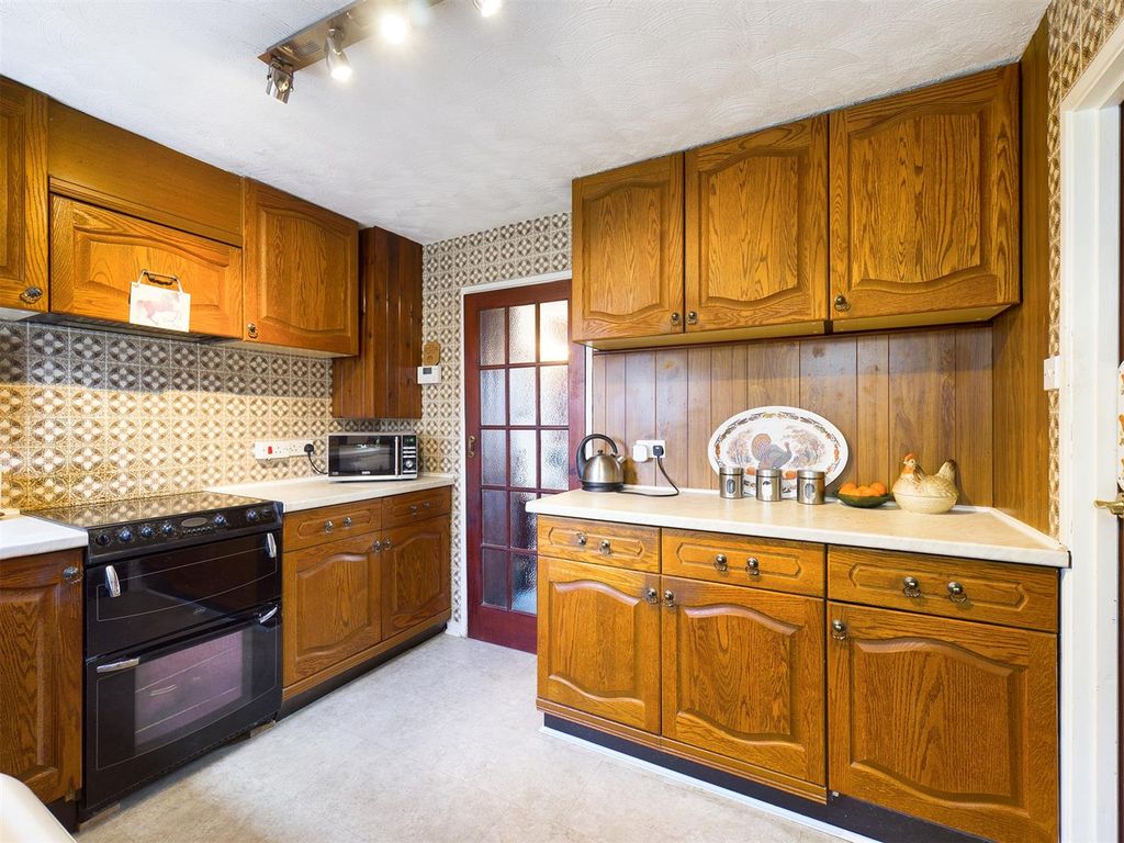 Property photo 3 of 14 Cam00699P1-Pr0313-Still03.Jpg