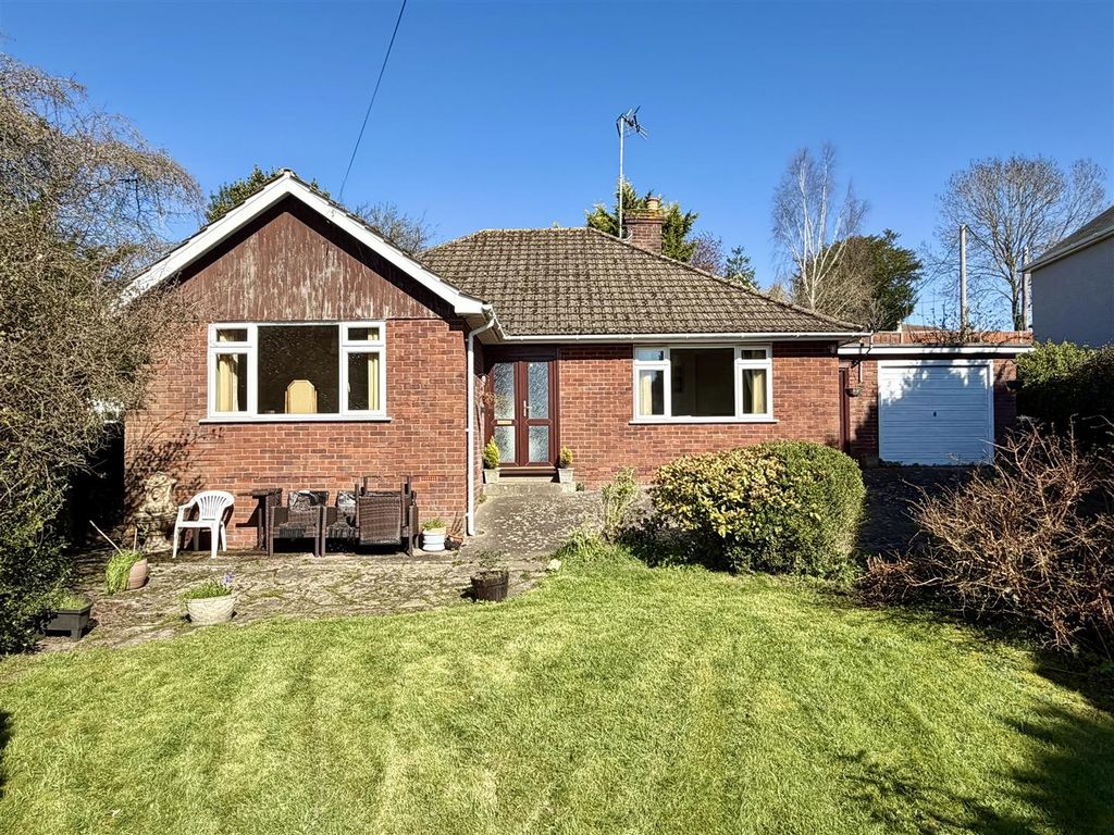 Property photo 1 of 18