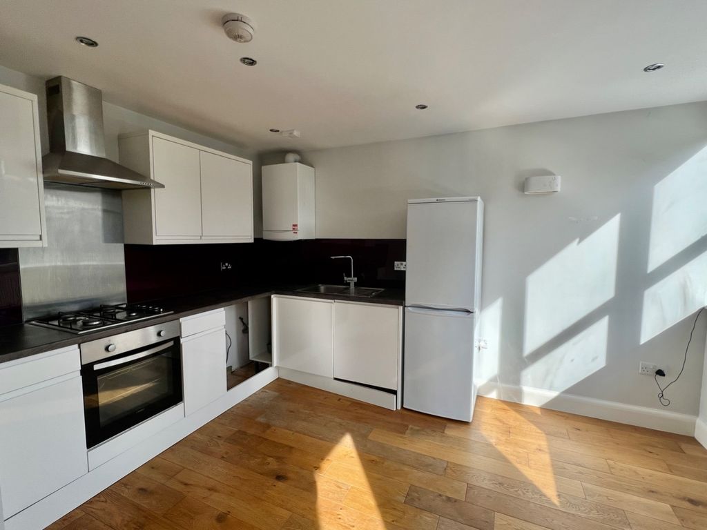 Property photo 2 of 11 2472373