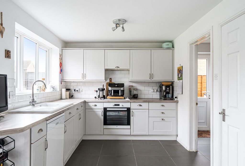 Property photo 3 of 19 1473448-17-6A2Aa2...