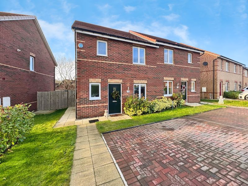 Property photo 1 of 9 Photo 6