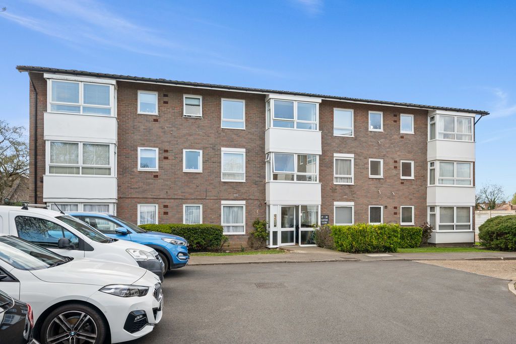 Property photo 1 of 9 Photo 8